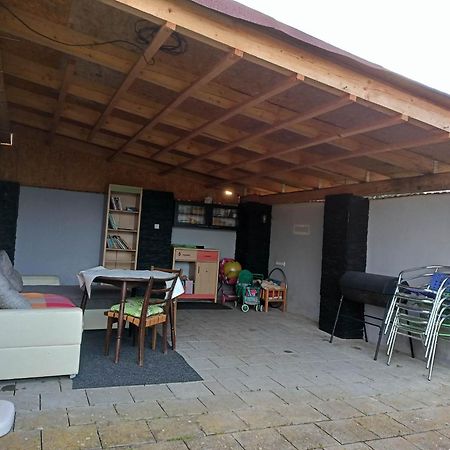 Vila Rekreacni Dum U Elisky A Barusky Krakovany Exteriér fotografie