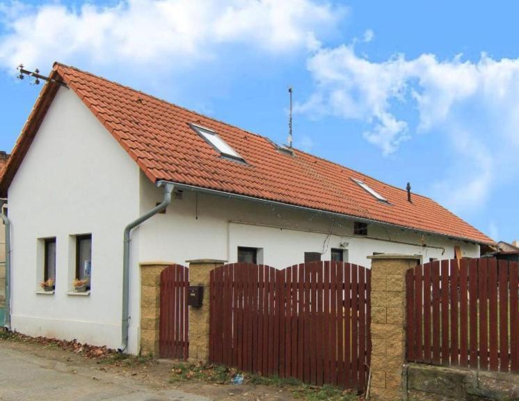 Vila Rekreacni Dum U Elisky A Barusky Krakovany Exteriér fotografie